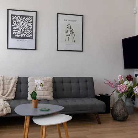 Modern & Charming *