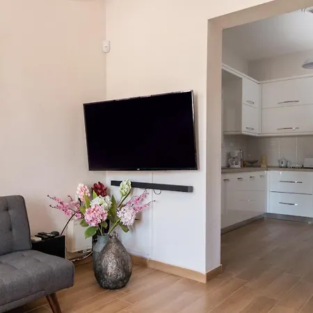 Modern & Charming * Kateríni