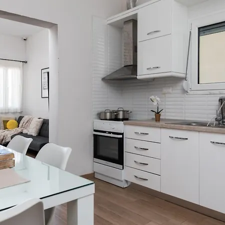 Lejlighed Modern & Charming