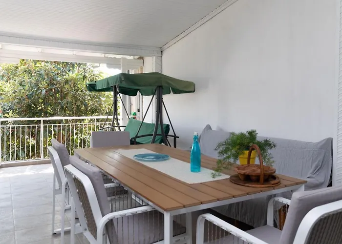 Modern & Charming 公寓 卡泰里尼