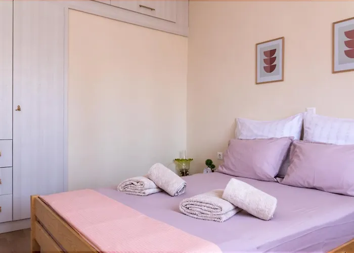 Modern & Charming 公寓 卡泰里尼