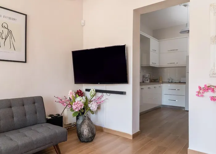 Modern & Charming * 卡泰里尼