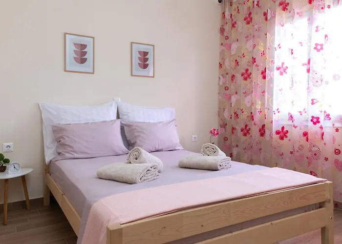 公寓 Modern & Charming 卡泰里尼